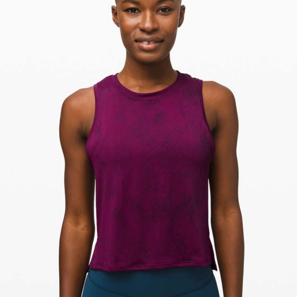 Lululemon Train to be top - S - Small
